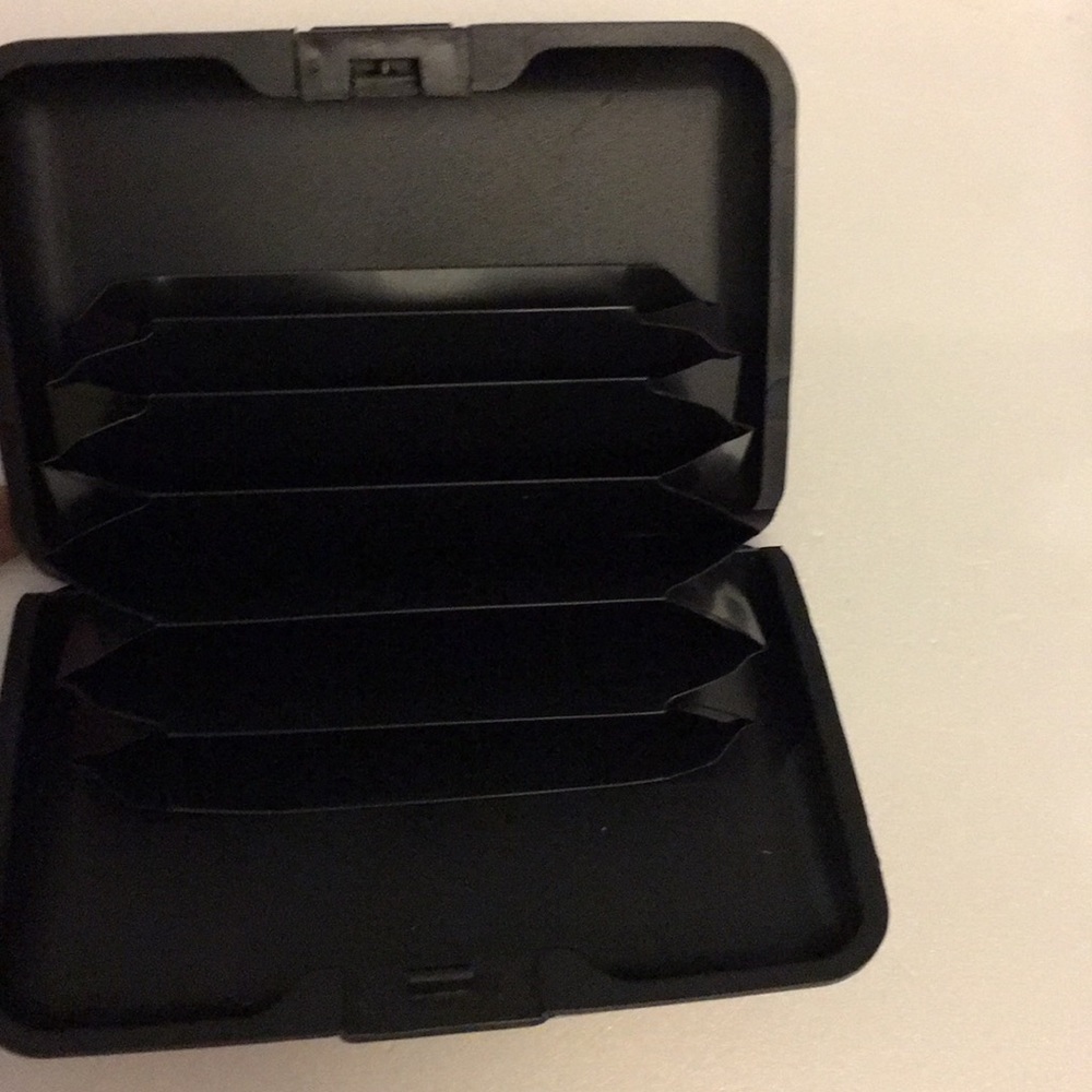 NWT RFID Blocking Protection Credit Card Aluminum Wallet. - Picture 2 of 4